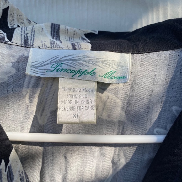 Pineapple Moon Women’s Vintage 100% Silk button down shirt size XL - Picture 8 of 8